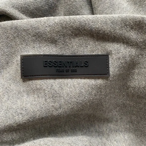 ESSENTIALS FEAR OF GOD DARK OATMEAL PULLOVER HOODIE - Picture 5 of 9